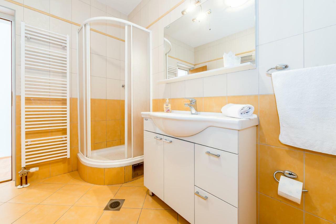 Apartment Anamarija With Sea View Šibenik Exterior foto